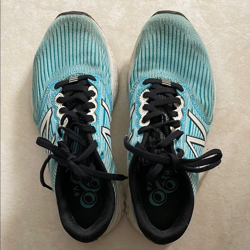 🩵 GUC New Balance 890 v6 Running Shoes